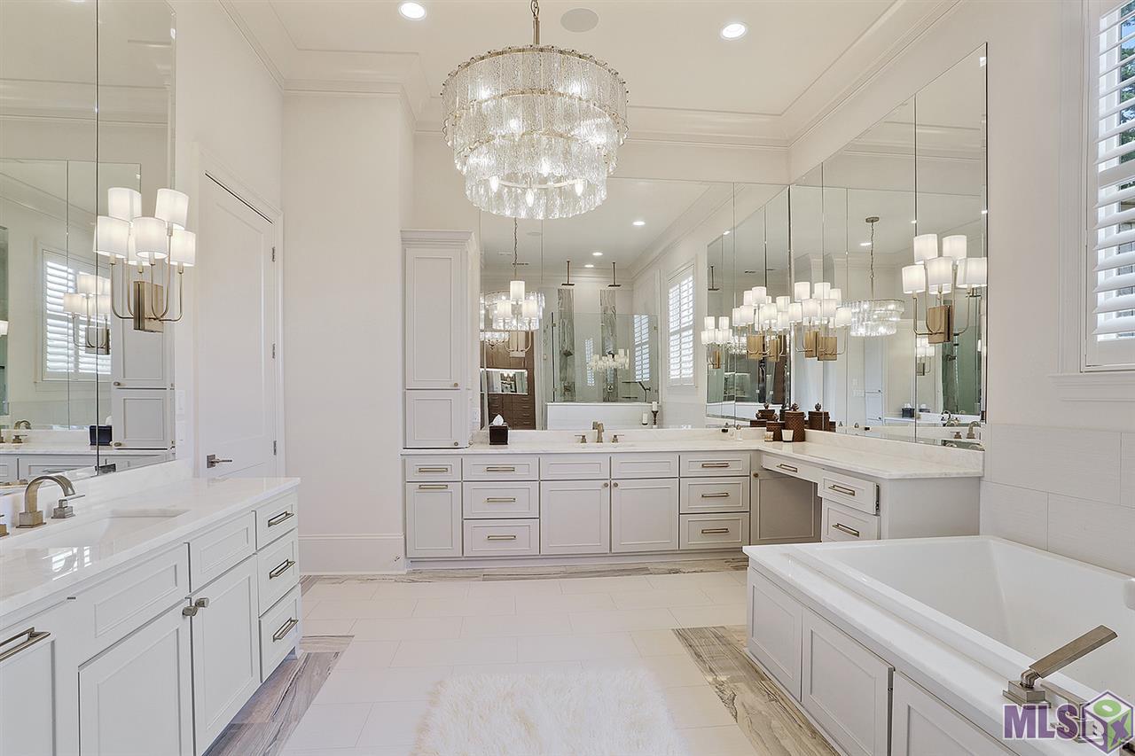 154 Valhalla Boulevard Baton Rouge, LA 70810 - Photo 34 of 50 Master Bathroom