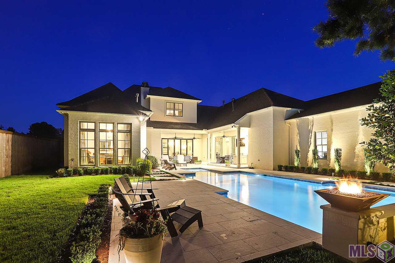154 Valhalla Boulevard Baton Rouge, LA 70810 - Photo 4 of 50 Back Night