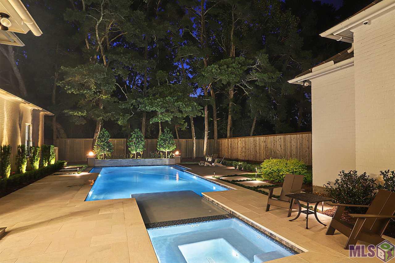 154 Valhalla Boulevard Baton Rouge, LA 70810 - Photo 6 of 50 Spa and Pool Night