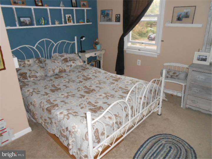 309 Barnsboro Road Sewell, NJ 08080 - Photo 14 of 25 Bedroom