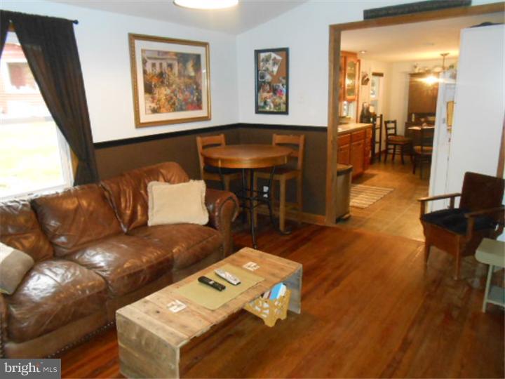 309 Barnsboro Road Sewell, NJ 08080 - Photo 10 of 25 Family Room