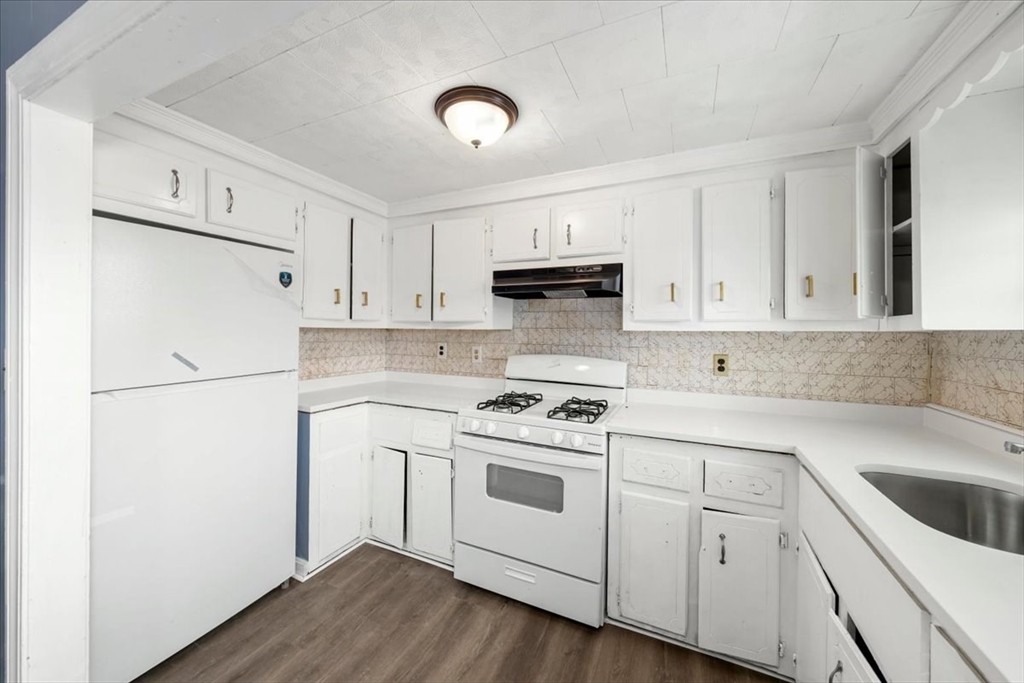 516-520 Third Street Fall River, MA 02721 - Photo 27 of 32