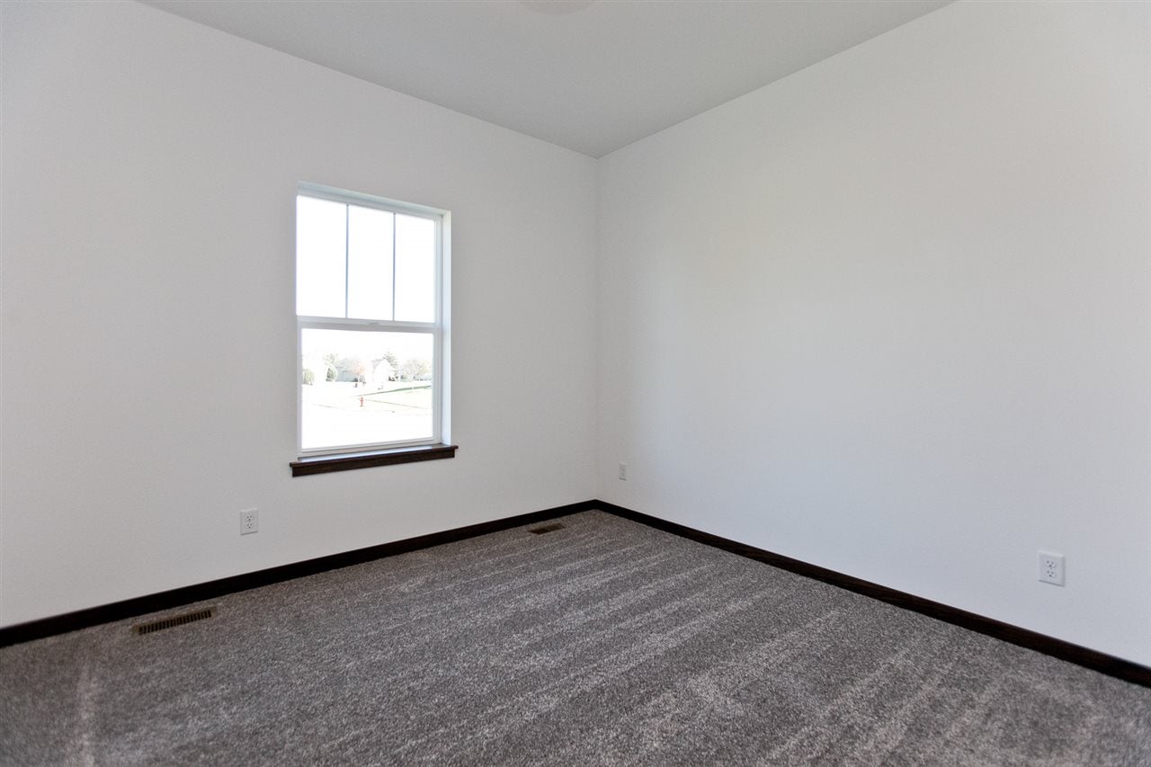 411 Main Street South Center Point, IA 52213 - Photo 27 of 37 Gallery Image 27