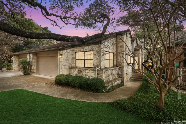 $275,000 | 17306 Piney Woods, Unit 5901, San Antonio, TX 78248