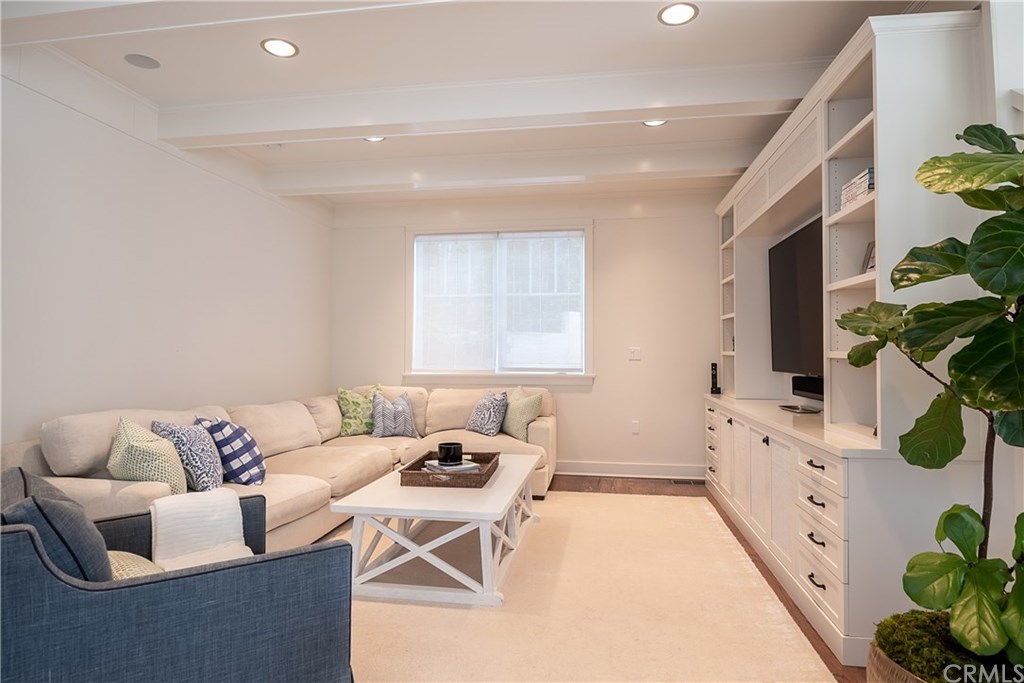 2104 Flournoy Road Manhattan Beach, CA 90266 - Photo 16 of 38