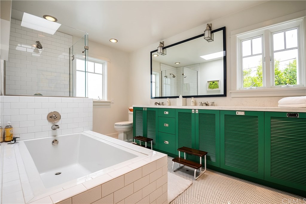 2104 Flournoy Road Manhattan Beach, CA 90266 - Photo 33 of 38