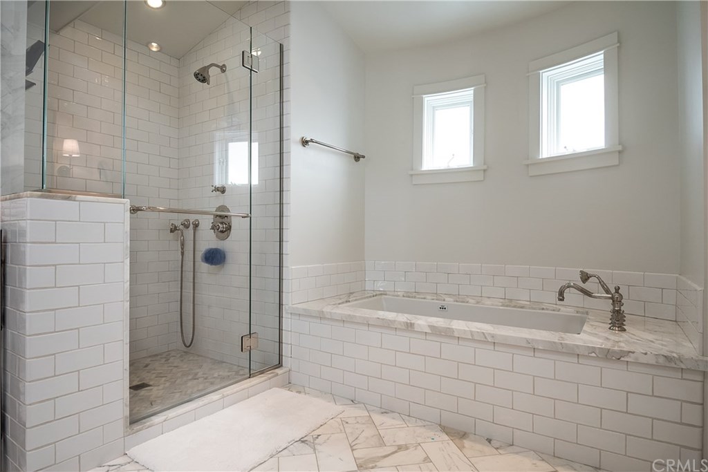 2104 Flournoy Road Manhattan Beach, CA 90266 - Photo 5 of 38