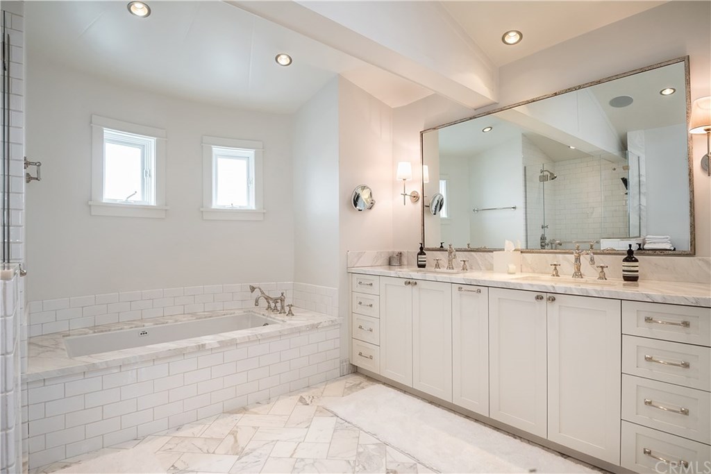 2104 Flournoy Road Manhattan Beach, CA 90266 - Photo 6 of 38