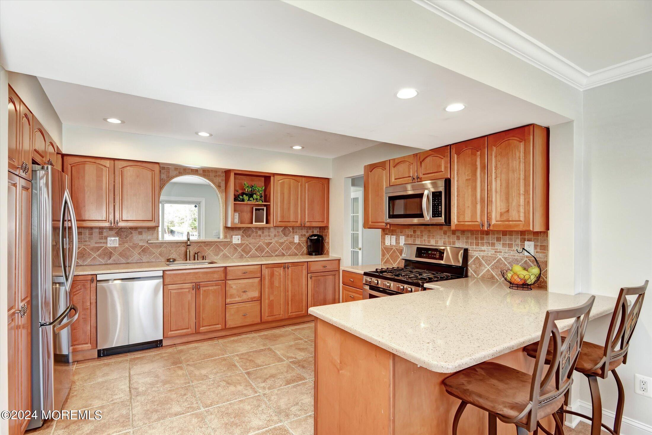 24 Mccue Road Morganville, NJ 07751 - Photo 5 of 52 11-Kitchen