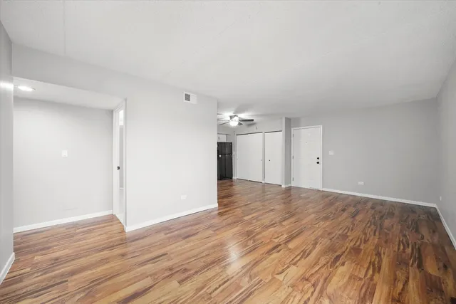 $167,400 | 1500 Rock Run Drive, Unit 2D, Crest Hill, IL 60403