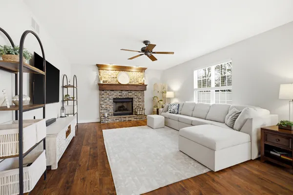$615,000 | 1331 South 7th Street, St. Charles, IL 60174