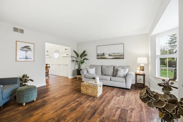 $615,000 | 1331 South 7th Street, St. Charles, IL 60174