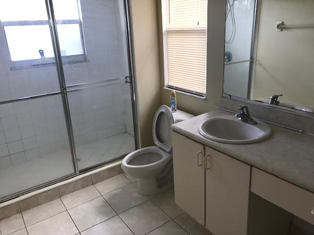 748 Imperial Lake Road West Palm Beach, FL 33413 - Photo 11 of 16 IMG_5407