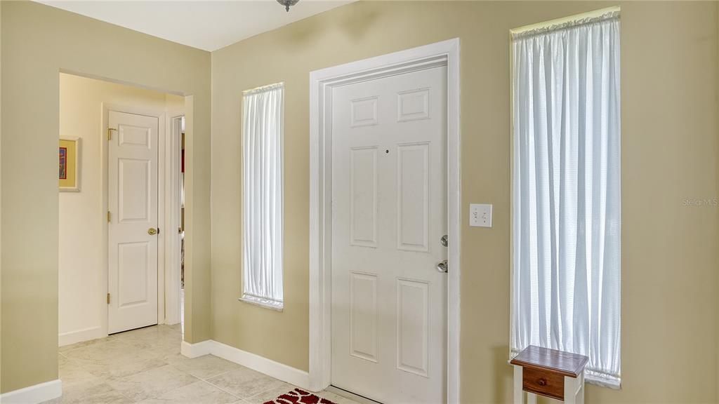 1560 Poinciana Road Venice, FL 34293 - Photo 4 of 33 Gallery Image 4