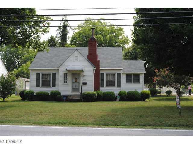 2933 Archdale Road High Point, NC 27263 - Photo 1 of 3 Exterior Front.