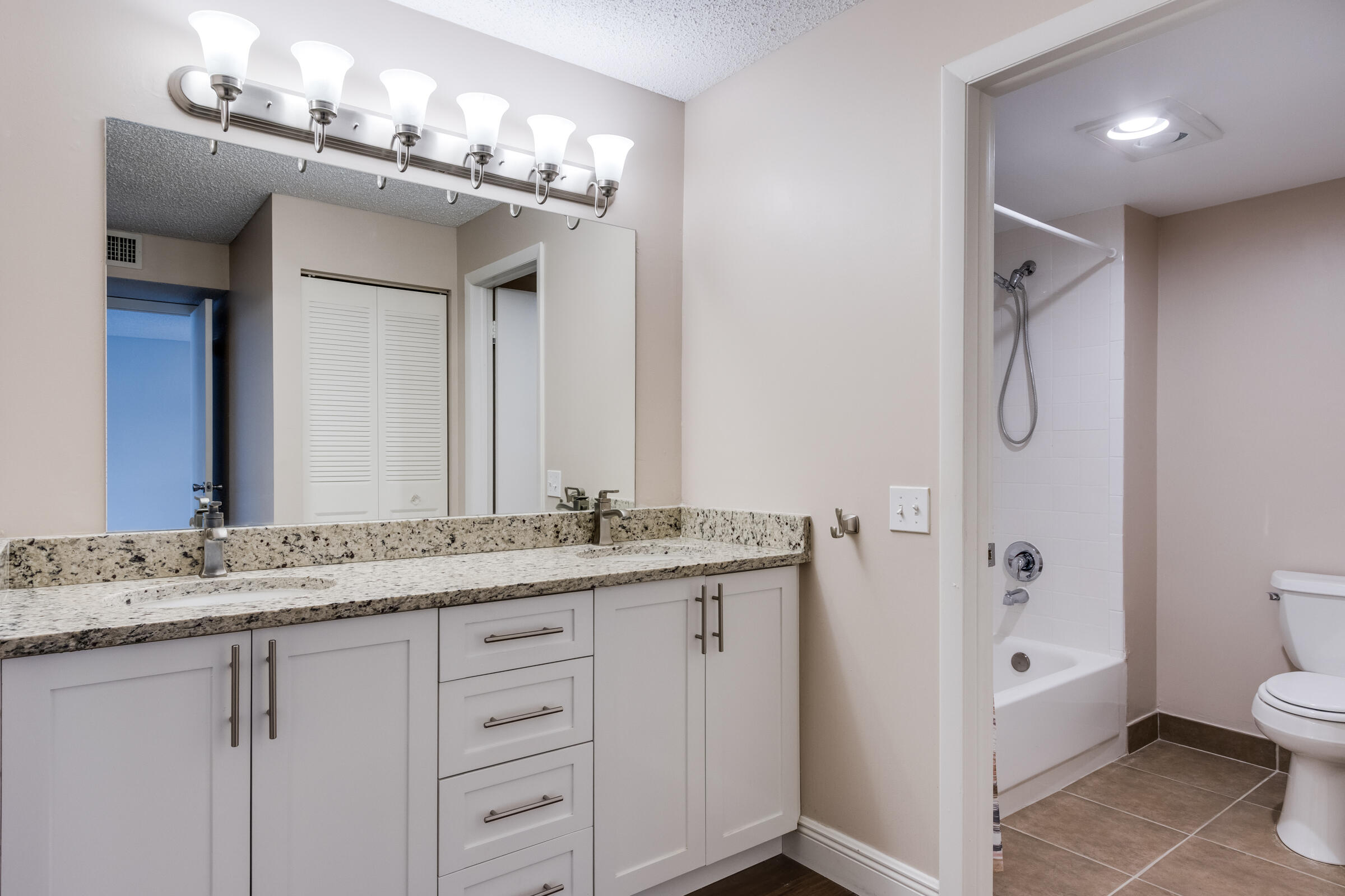 8535 Casa Del Lago, Unit 37E Boca Raton, FL 33433 - Photo 27 of 39 8535C-16