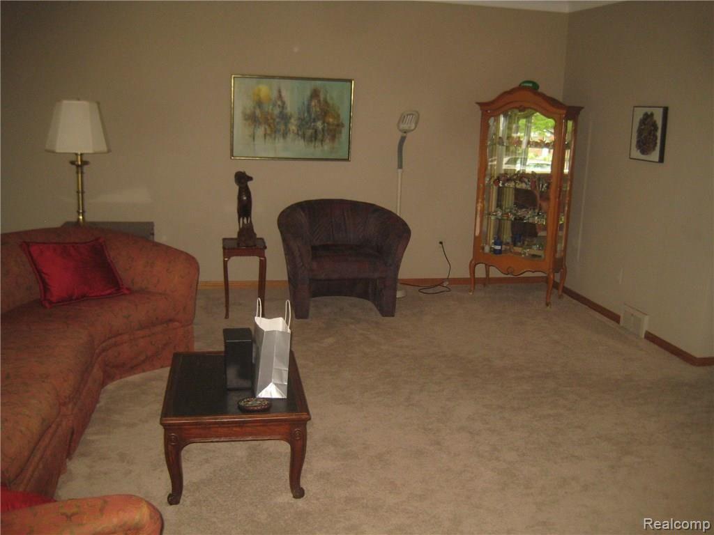 749 Harcourt Road Grosse Pointe Park, MI 48230 - Photo 11 of 80