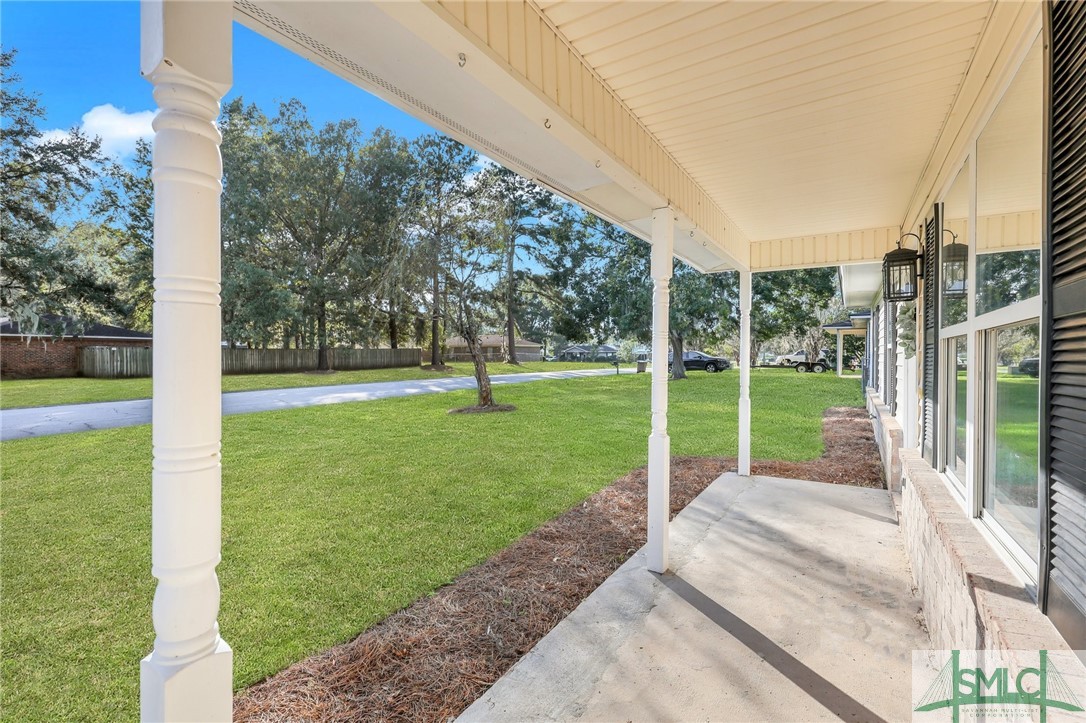 352 Garden Acres Way Pooler, GA 31322 - Photo 4 of 22 Gallery Image 4