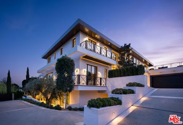 $41,750,000 | 721 North Bonhill Road, Los Angeles, CA 90049