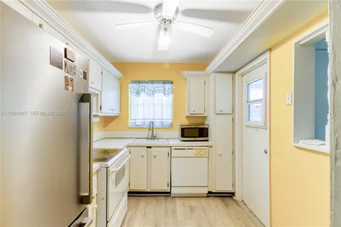$115,000 | 804 Southeast 7th Street, Unit 107, Deerfield Beach, FL 33441