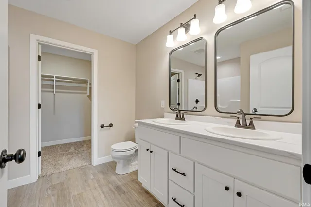 $304,900 | 4805 Falcon Parkway, New Haven, IN 46774