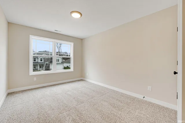 $304,900 | 4805 Falcon Parkway, New Haven, IN 46774