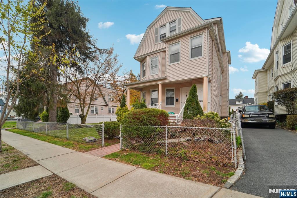 50 Riggs Place West Orange, NJ 07052 - Photo 2 of 29