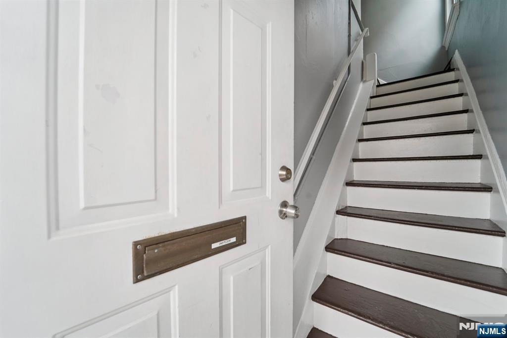 50 Riggs Place West Orange, NJ 07052 - Photo 5 of 29