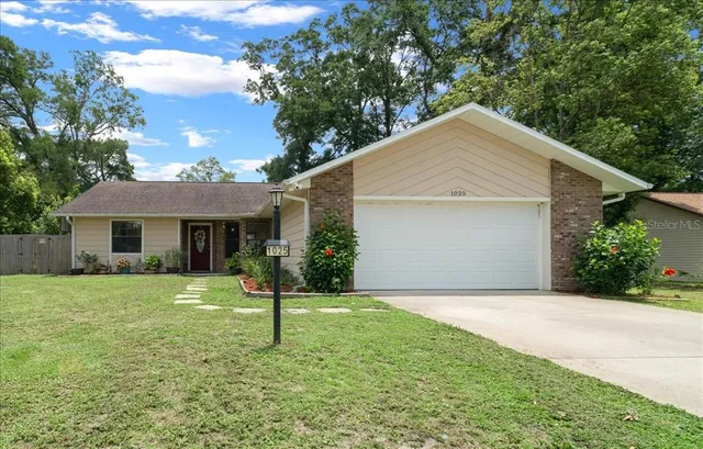 $399,900 | 1025 Southeast 56th Court, Ocala, FL 34480