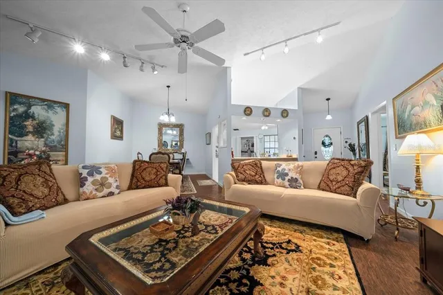 $399,900 | 1025 Southeast 56th Court, Ocala, FL 34480