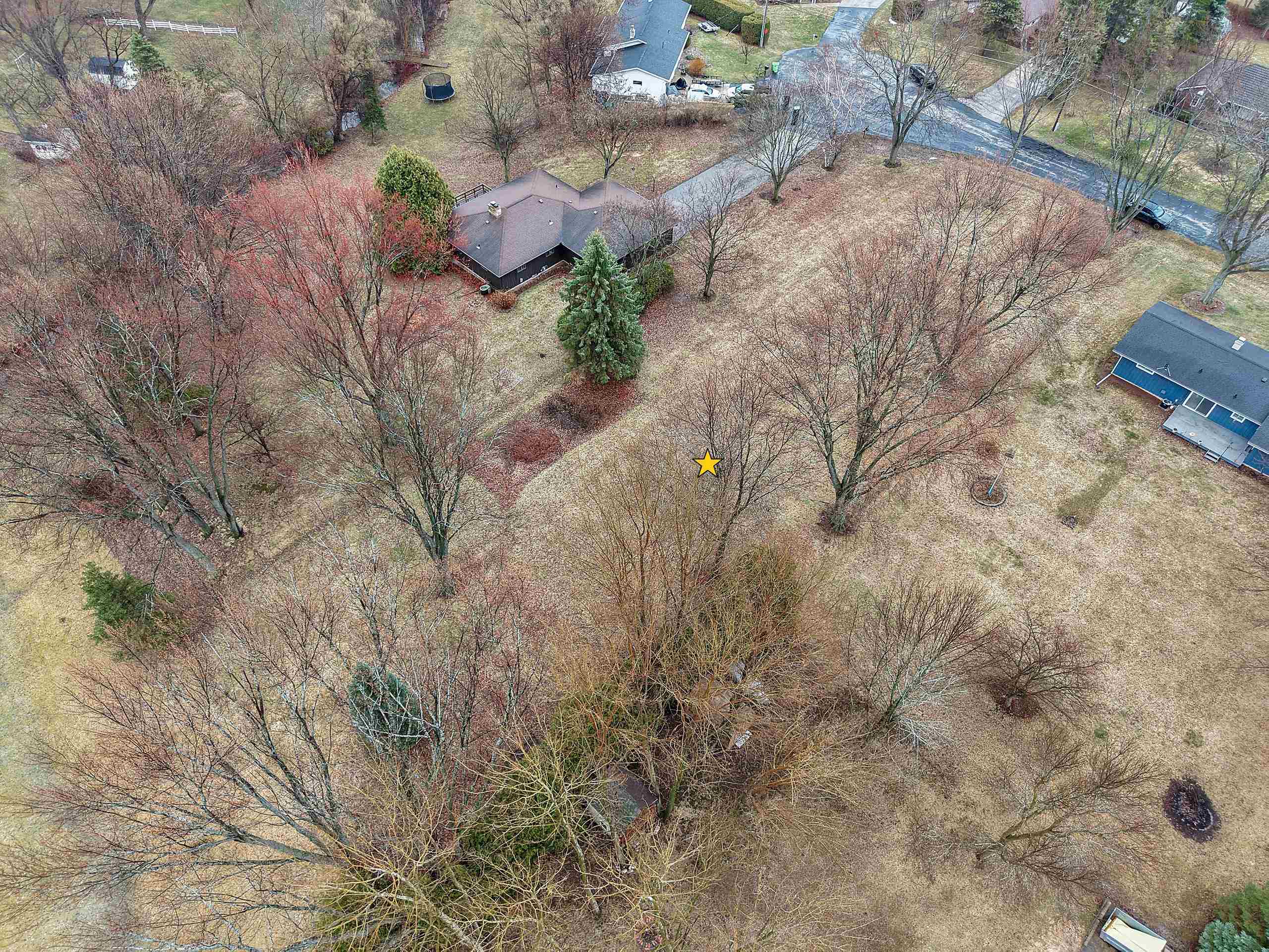 Otte Court Appleton, WI 54915 - Photo 9 of 11