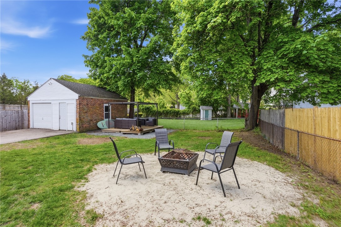 5 Maple Avenue Smithfield, RI 02917 - Photo 27 of 33