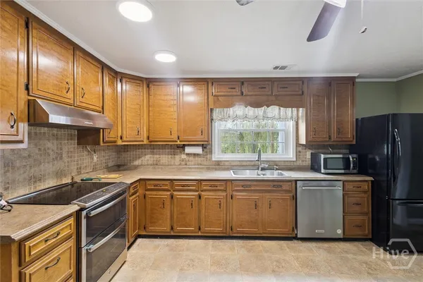 $260,000 | 2195 Montgomery Street, Kite, GA 31049