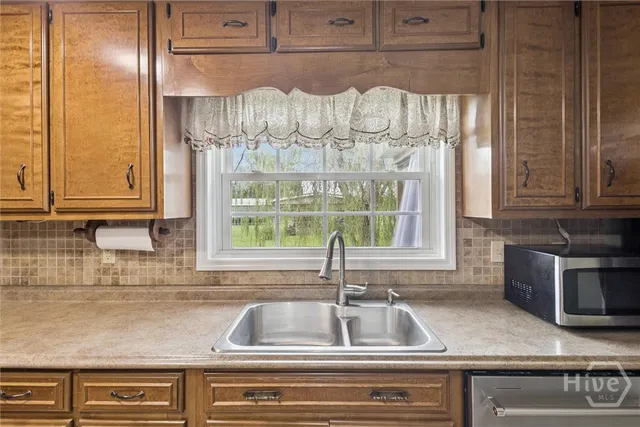 $274,000 | 2195 Montgomery Street, Kite, GA 31049