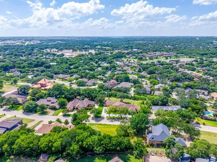 $215,000 | 18 Thornhill Road, Benbrook, TX 76132