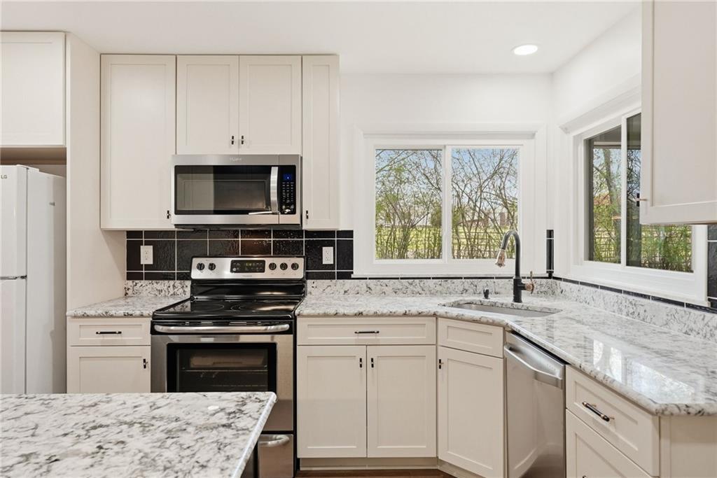 499 Harpers Ferry Road Beaver Falls, PA 15010 - Photo 16 of 44