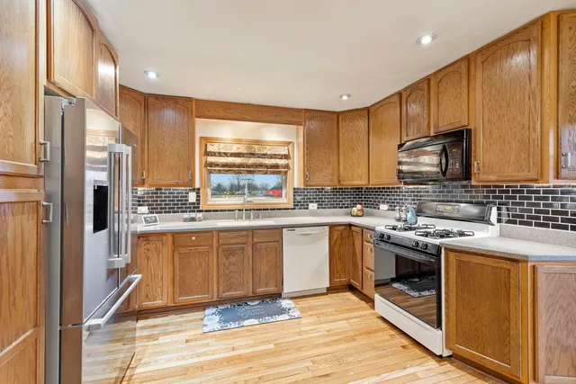 $350,000 | 8853 O'Brien Drive, Orland Hills, IL 60487