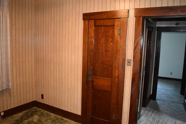 a view of an empty room with window