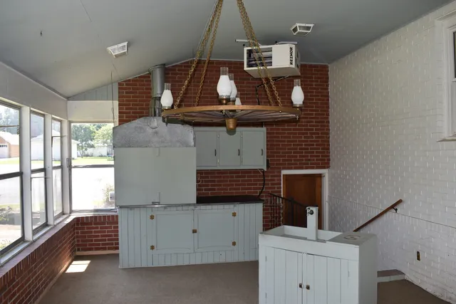 $180,000 | 308 South Jackson Street, Flanagan, IL 61740