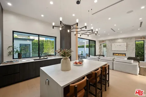 $2,999,500 | 4532 Calhoun Avenue, Sherman Oaks, CA 91423