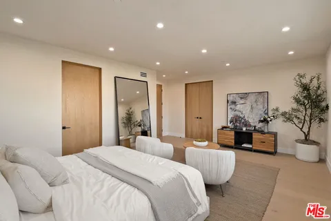 $2,999,500 | 4532 Calhoun Avenue, Sherman Oaks, CA 91423