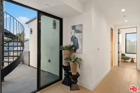 $2,999,500 | 4532 Calhoun Avenue, Sherman Oaks, CA 91423