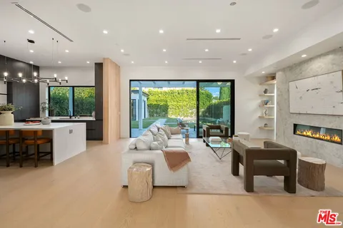 $2,999,500 | 4532 Calhoun Avenue, Sherman Oaks, CA 91423