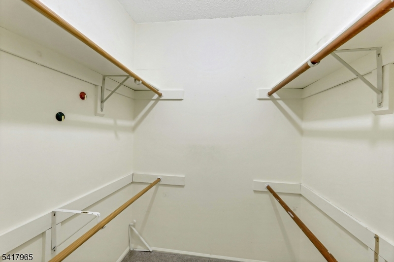 1192 Richmond Road, Unit 1192 Mahwah, NJ 07430 - Photo 11 of 17