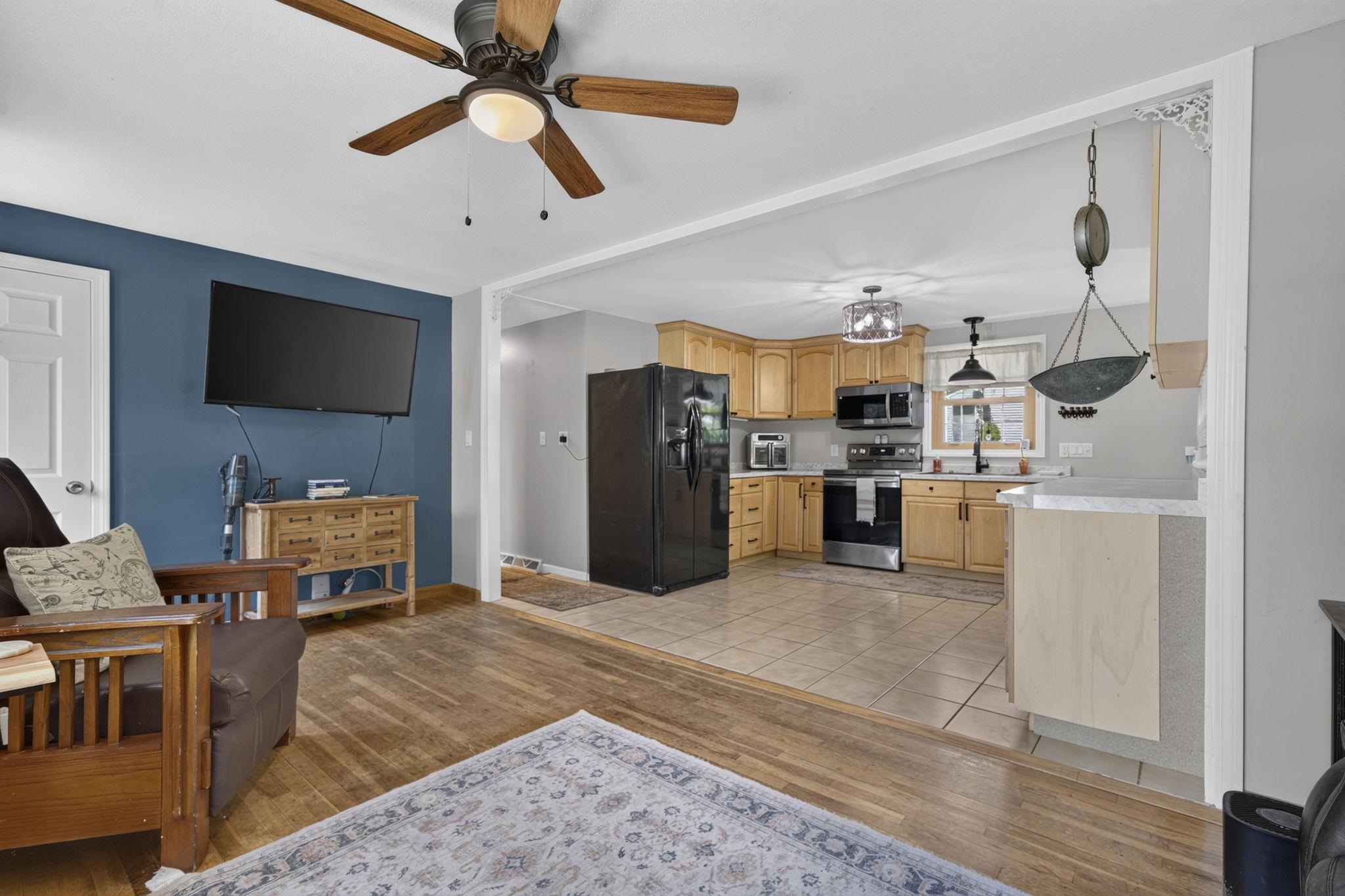 1 Mayflower Road Merrimack, NH 03054 - Photo 15 of 44 Gallery Image 15