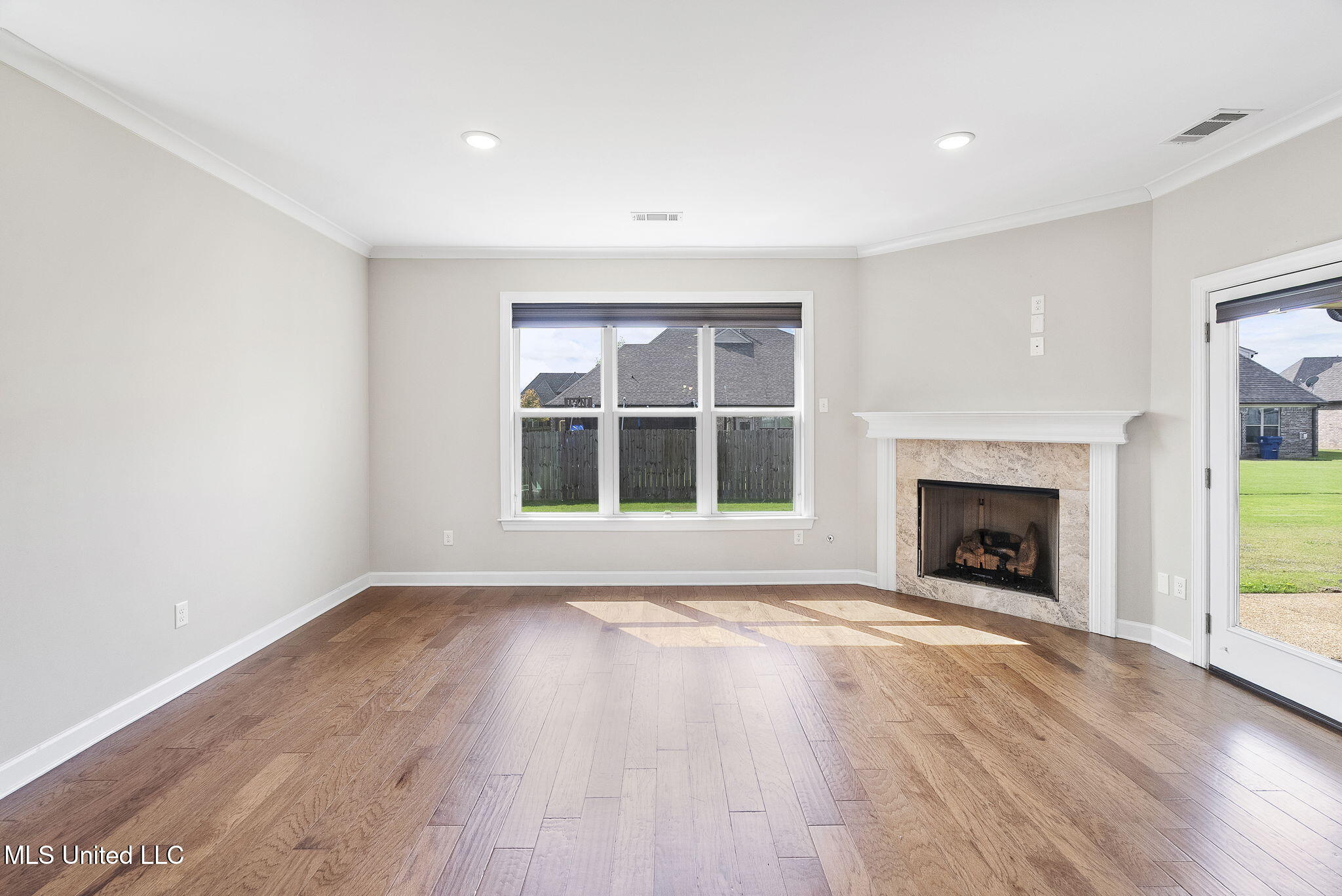 13377 Berkstone Loop Olive Branch, MS 38654 - Photo 16 of 48 16-web-or-mls-13377 Berkstone Loop-15