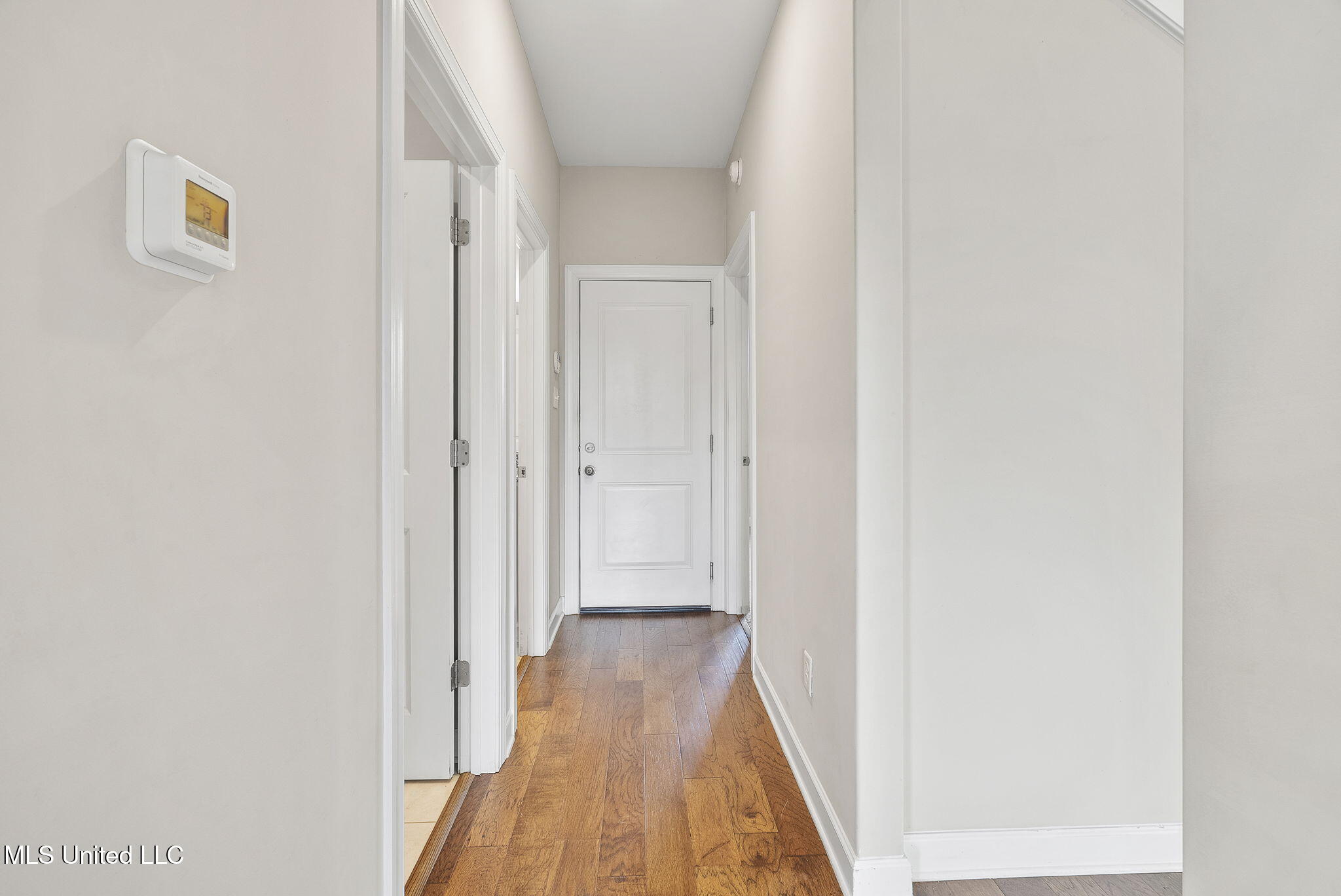 13377 Berkstone Loop Olive Branch, MS 38654 - Photo 26 of 48 26-web-or-mls-13377 Berkstone Loop-25