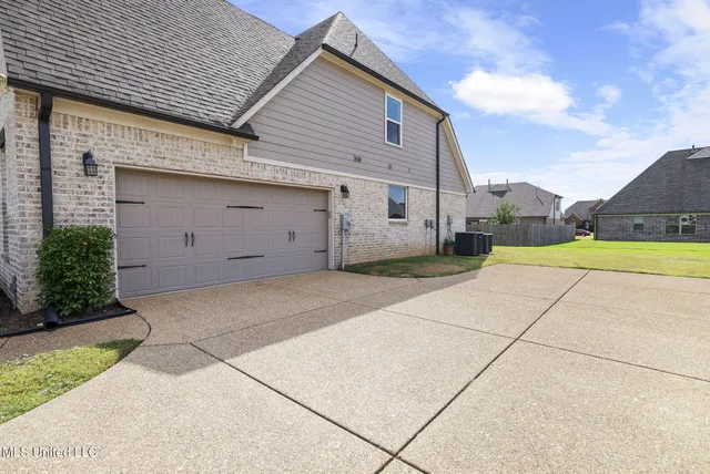 $449,900 | 13377 Berkstone Loop, Olive Branch, MS 38654