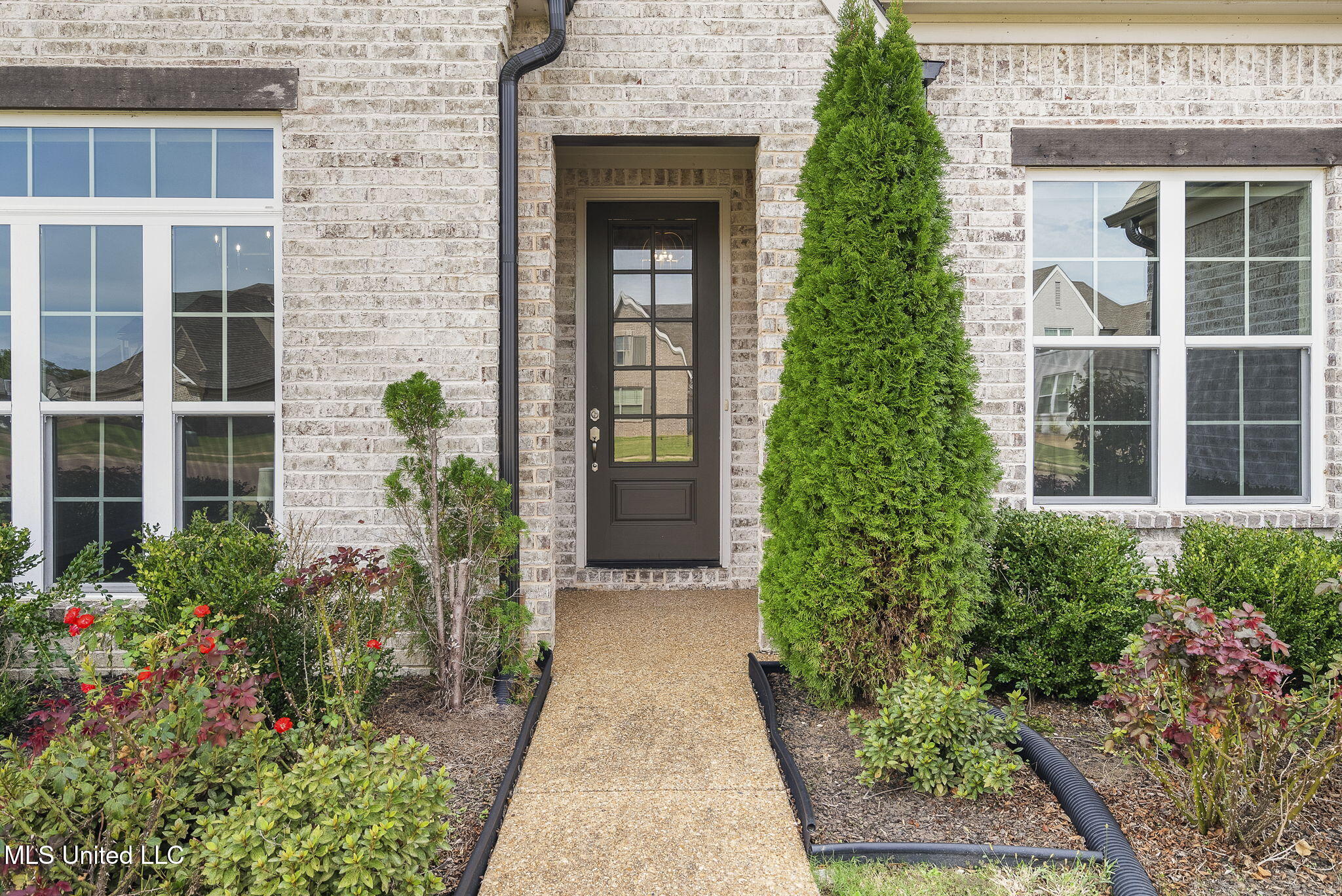 13377 Berkstone Loop Olive Branch, MS 38654 - Photo 6 of 48 6-web-or-mls-13377 Berkstone Loop-05