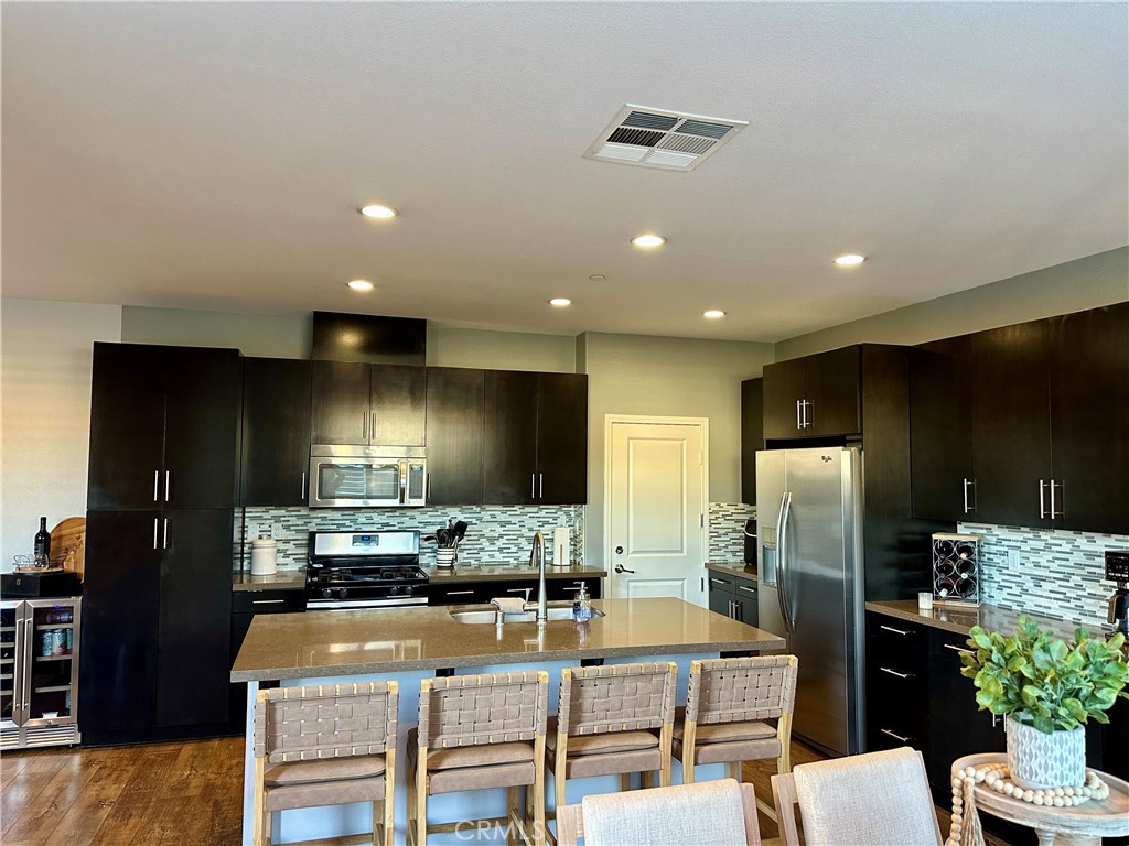 2313 Navigation Placentia, CA 92870 - Photo 12 of 35